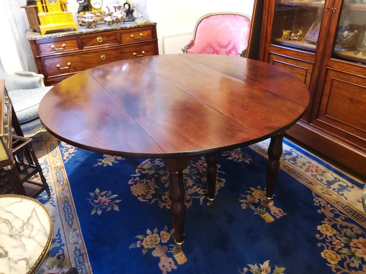 Round Table 6 Feet Mahogany With Dit Legs